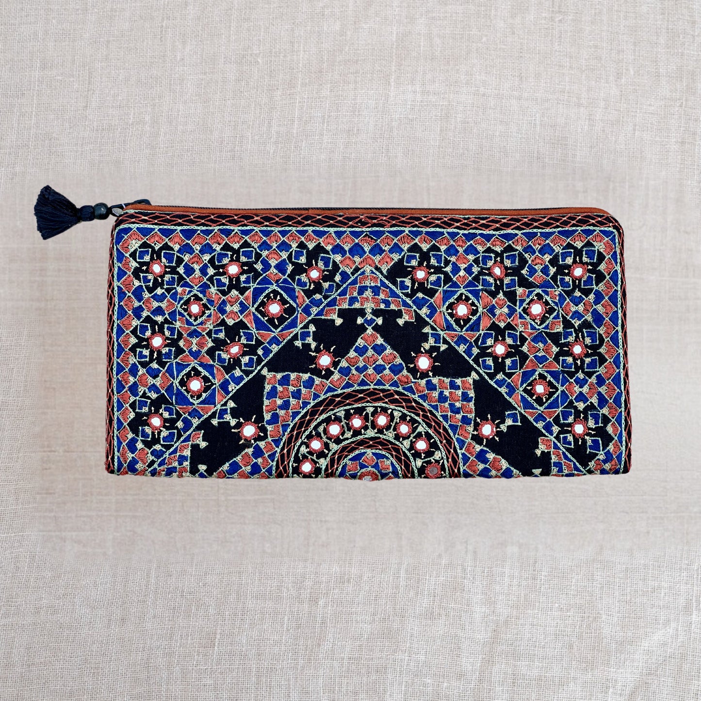 Ahir Floral Leaf Embroidered Pouch – A Unique Clutch & Organiser