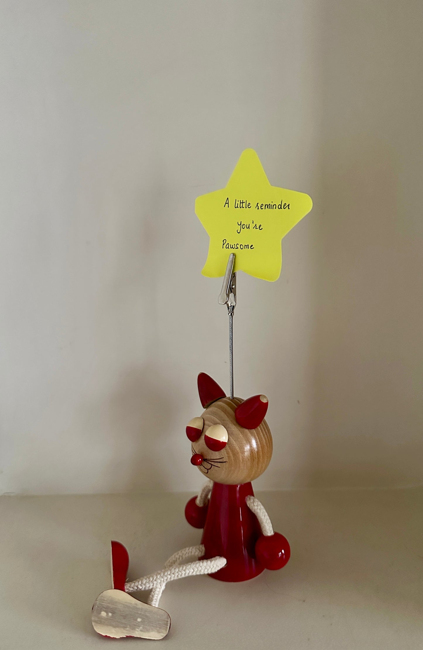 Whiskers the Cat – Handcrafted Note Holder