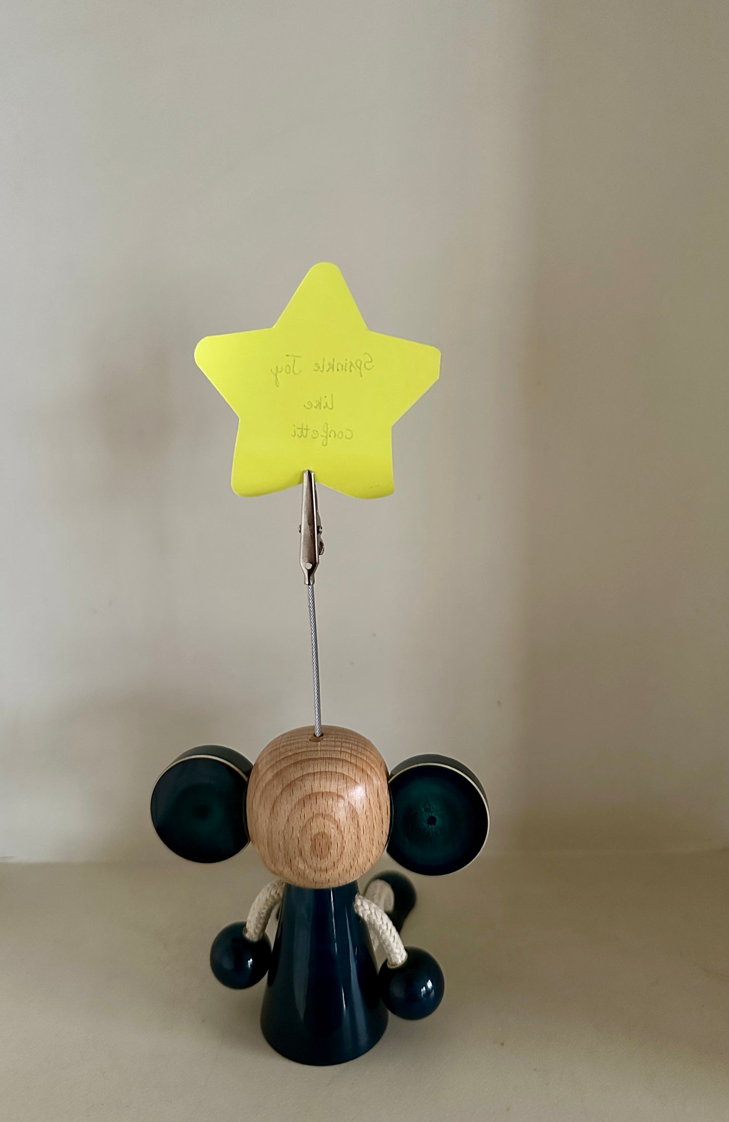 Ele the Elephant – Handcrafted Note Holder