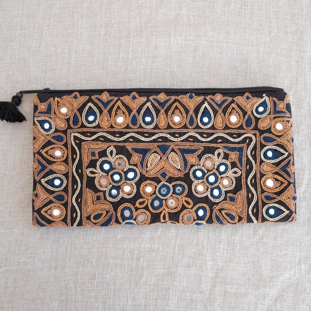 Ahir Floral Leaf Embroidered Pouch – A Unique Clutch & Organiser