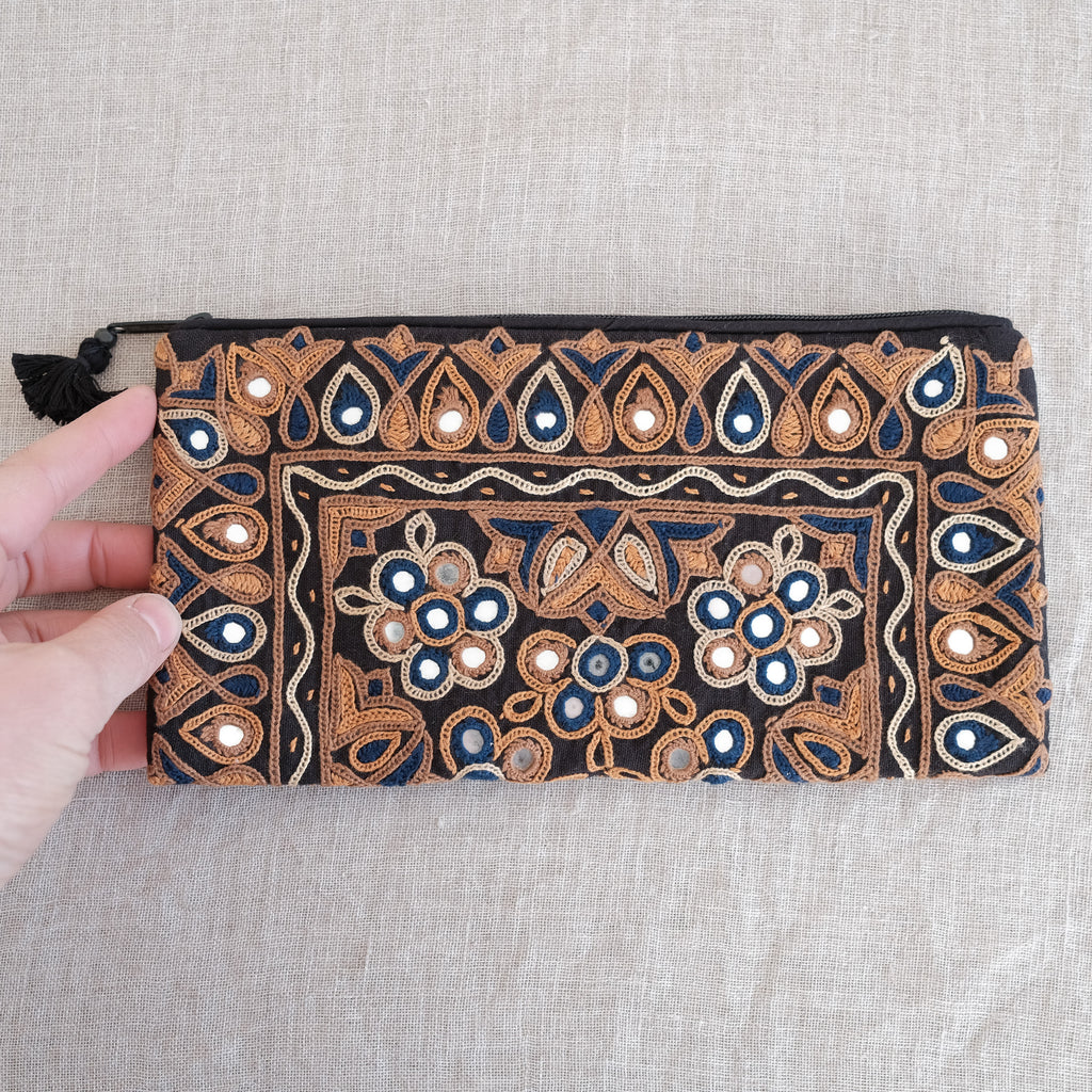 Ahir Floral Leaf Embroidered Pouch – A Unique Clutch & Organiser